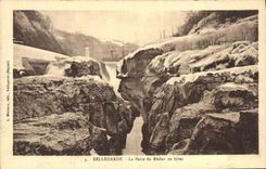 VINTAGE POSTCARD Bellegarde the Loss of the Rhone in winter