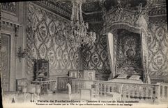 VINTAGE POSTCARD Palais of Fontainebleau Chambre has Coucher of Marie Antoinette