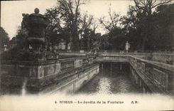 CPA Nimes Le Jardin de la Fontaine