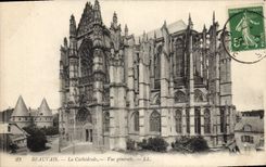 CPA Beauvais La Cathedrale Vue Generale