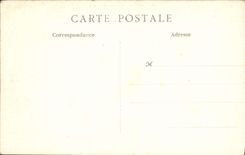 CPA Arras Guerre Un quartier de la Petite Place Militaria