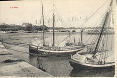 CPA Le Port Bateaux de peche 