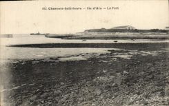 VINTAGE POSTCARD Lower Charente Island of Aix the Port