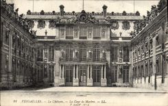 CPA Versailles Le Chateau La Cour de Marbre 