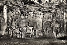 CPM Brantome en Perigord Interieur des Grottes Bas Relief 
