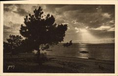 VINTAGE POSTCARD Moulleau Before orange