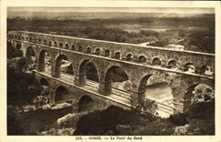 CPA Nimes Le Pont du Gard 