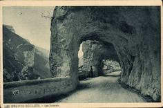 VINTAGE POSTCARD Great Narrow parts Tunnels