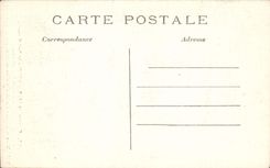 VINTAGE POSTCARD Rheims Cathedral Militaria Soldiers