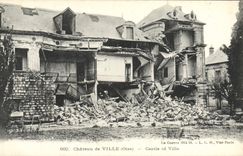CPA Chateau de Ville Militaria