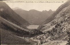 CPA Environs de Cauterets Lac de Gaube Vue Sur le Peguere et le Pic de Gaube 