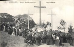 VINTAGE POSTCARD Heavy Crosses of Jerusalem the Martyrdom