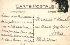 CPA Annecy Le Port et le Mont Veyrier Bateau