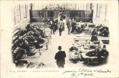 VINTAGE POSTCARD Heavy Interior of the shelter of the Pilgrims