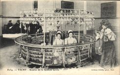 CPA Vichy Source de la Grande Grille