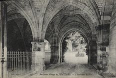VINTAGE POSTCARD Old Abbey of Jumieges the old Entry