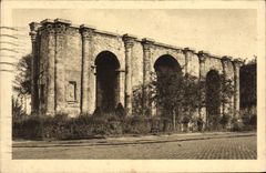 CPA La Ville Rebaissante Reims Porte Mars Ancienne porte Gallo romaine
