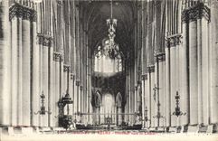 VINTAGE POSTCARD Cathedral of Interior Rheims towards the Chorus
