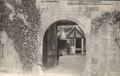 CPA La Normandie Dives Sur Mer Entree de l'Hostellerie de Guillaume le Conquerant