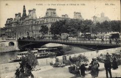 VINTAGE POSTCARD Paris the Bridge D' Arcole And I' Town hall Goes to the flowers
