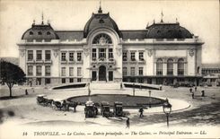 POSTAL Trouville de la VENDIMIA la entrada principal del casino