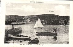 VINTAGE POSTCARD Aix Les Bains Lake Of Le Bourget To the Large Port