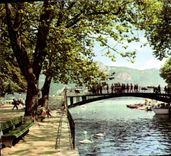 CPM Annecy Le Pont Des Amours Cygnes