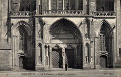 CPA Coutances La Cathedrale Le portail