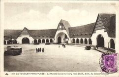 VINTAGE POSTCARD Touquet bets Beach Market Covered