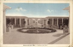 CPA Deauville Sur Mer Interieur des Bains