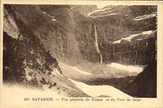 CPA Gavarnie Vue Generale du cirque et du Pont de Neige