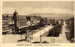 General vista Clermont-Ferrand de la POSTAL de la VENDIMIA del lugar De Jaude