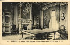 Paladar episcopal viejo de Lisieux de la POSTAL de la VENDIMIA el cuarto dorado