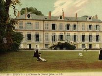 VINTAGE POSTCARD Epinay the Castle Of the General Julien
