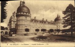 VINTAGE POSTCARD Valencay the Castle Western Frontage