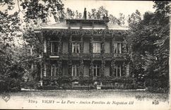 VINTAGE POSTCARD Vichy the Park Old House of Napoleon III