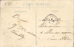 CPA Chateau de Chantilly Vue sur la Cour d'Honneur