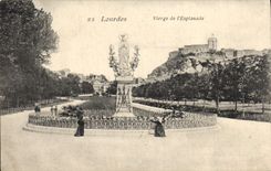 VINTAGE POSTCARD Virgin Lordes De I' Esplanade