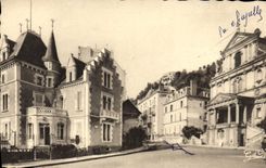 VINTAGE POSTCARD Auvergne Royat Center Thermal Places Allard