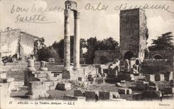 CPA Arles Le Theatre Antique