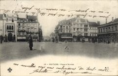 CPA Poitiers Place d'Armes 