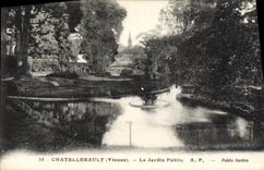 CPA Chatellerault Le Jardin Public 