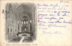CPA Poitiers Nef de l'Eglise Sainte Radegonde 