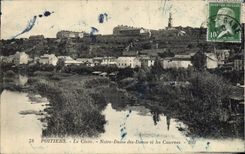 CPA Poitiers Le Clain Notre Dame des Dunes et les Casernes 