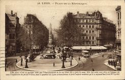 CPA Lyon Place De La Republique