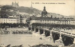 CPA Lyon Pont de la Guillotiere et l'Hotel Dieu