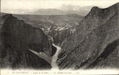 VINTAGE POSTCARD the Dauphine Line of Walls the abysses of Drac