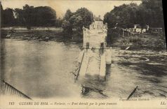 VINTAGE POSTCARD Verberie Bridge destroyed by the French genius Militaria