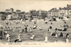 VINTAGE POSTCARD Seas Les Bains the Beach and Villas