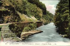 CPA Le Dauphine Route de Pontcharra a Allevard Gorges du Breda